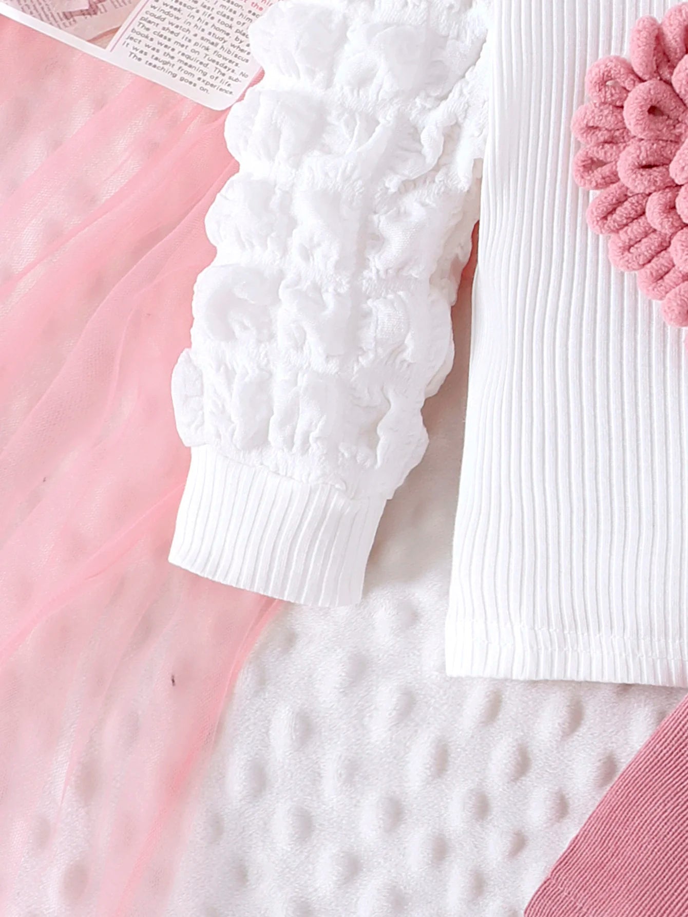 2PCS Winter New Style For 0-3 Year Old Girls, Comfortable Sweet And Cute Bubble Sleeves, Love Chapter Top + Pink Short Skirt Set - Astra Wear astrawear.ca