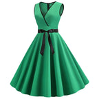 Robe rétro femme à pois – Col V et jupe évasée