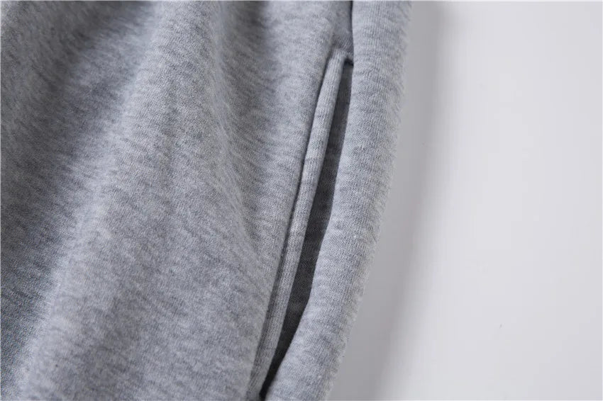 Hoodie femme uni – Coupe régulière et capuche