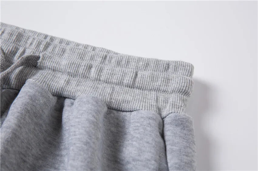 Hoodie femme uni – Coupe régulière et capuche