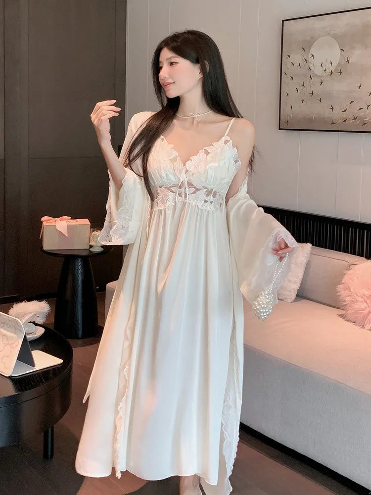 Tenue de nuit femme satinée – Nuisette ou ensemble robe