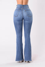 Jean évasé femme taille haute – Boutons apparents