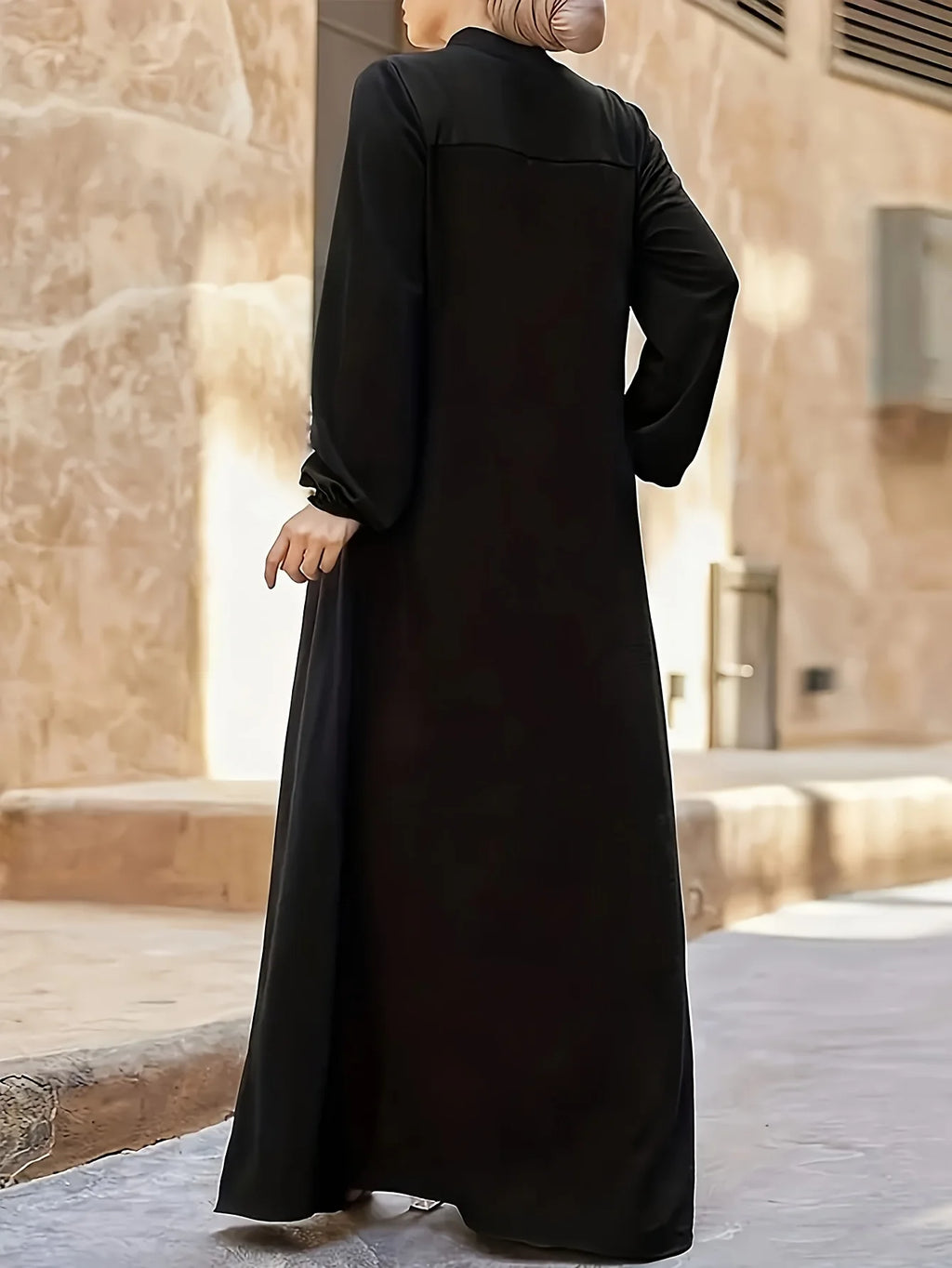 Robe noire femme mi-longue – Coupe ample en chiffon