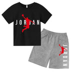 Ensemble enfant imprimé basketball – T-shirt et short
