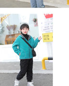Manteau polaire enfant à capuche – Double épaisseur et fermeture éclair