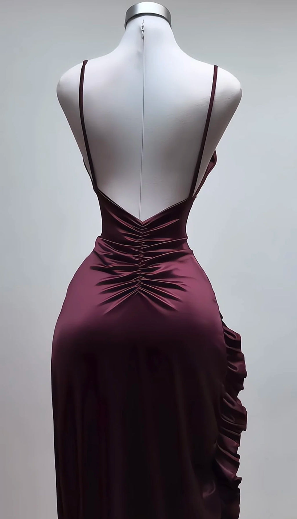Best-selling new-style European cross-border dress with high-end style. Sexy V-neck backless halter top girl's dress.