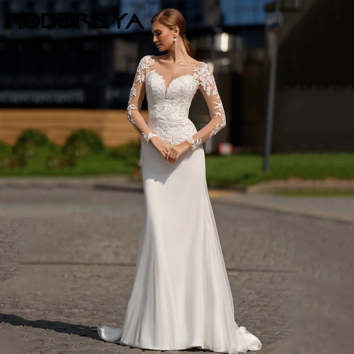 Robe de mariée sirène – Chiffon, dentelle et traîne