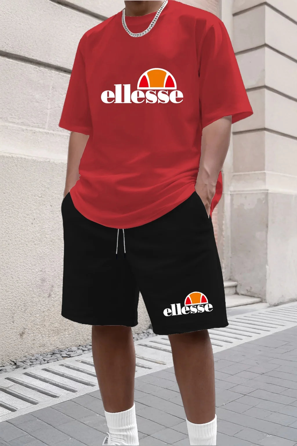 New men's casual and fashionable outdoor clothing for the summer of 2026, with a simple style