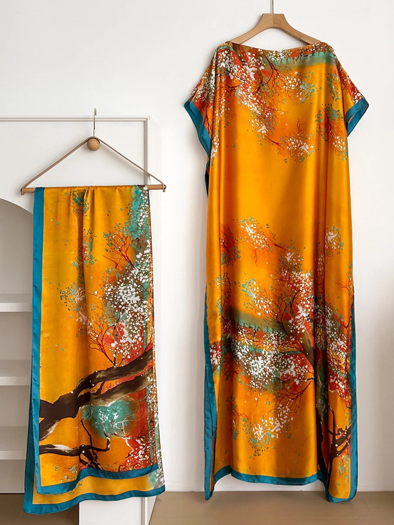 1 Set (Robe + Headscarf) Luxurious Women's Kaftan Robe - Vibrant Yellow Floral Print, Loose Batwing Sleeves, Elegant Long Gown, Suitable for Evening Parties, Beach Vacations, and Everyday Casual Wear
