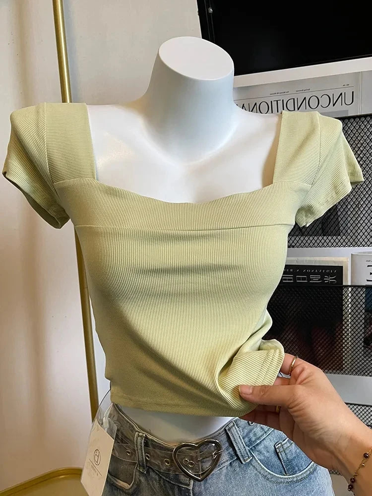 T-shirt Femme Col Carré Slim Fit – Style Coréen
