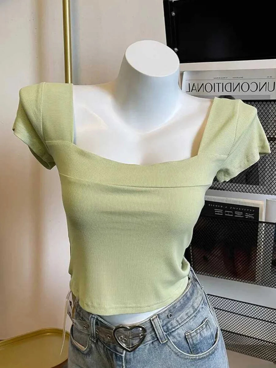 T-shirt Femme Col Carré Slim Fit – Style Coréen