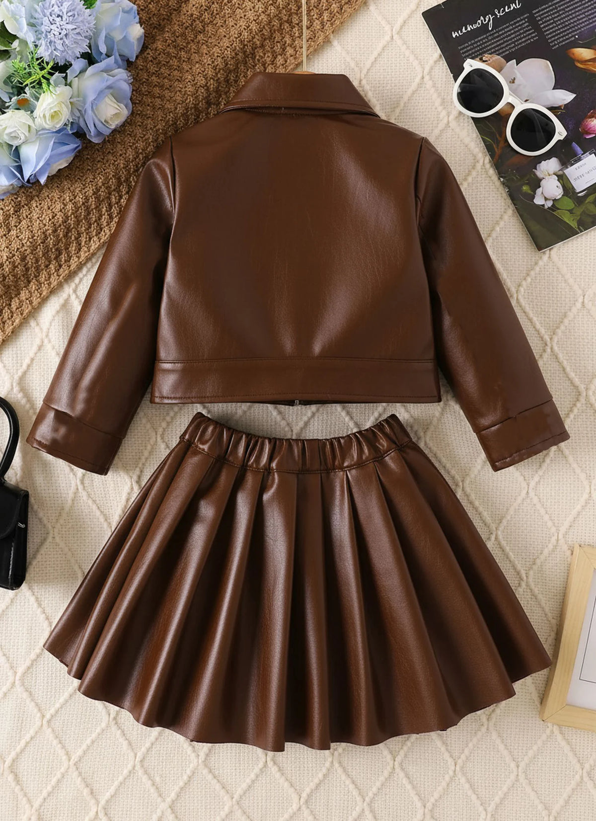 Children's Clothing for Girls, Spring and Autumn Stylish Pu Jacket and Versatile Short Skirt Two-Piece Set, New Fashion Street Style Cool Half Skirt, Easy to Clean, New Versatile Pu Leather Outfit