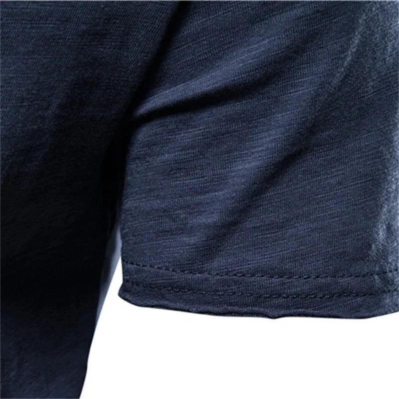 T-shirt homme en coton – Col V slim casual
