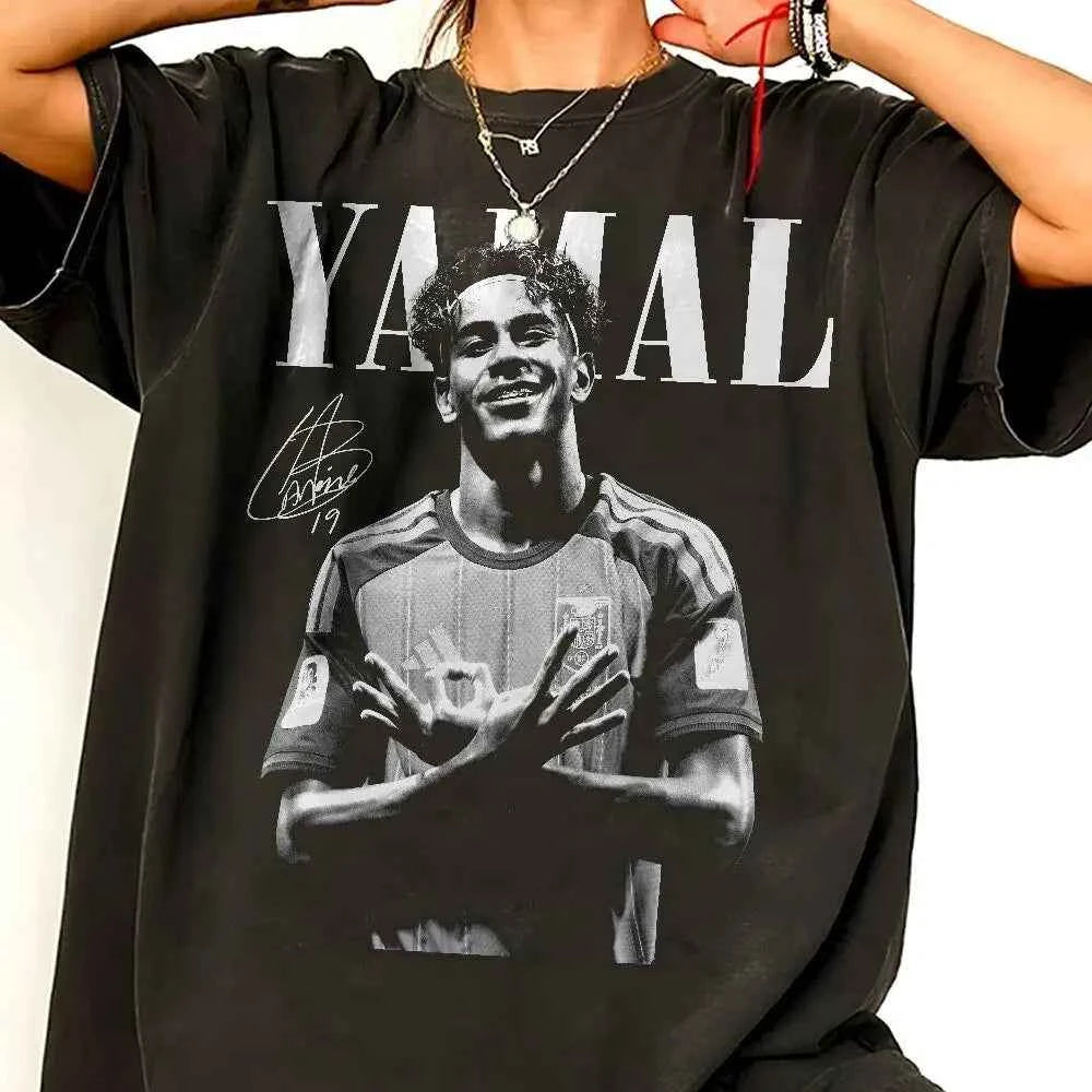 Lamine Yamal Spain Signature Vintage Soccer Comfort T Shirt Men Women Can All Wear This 2026 Championship Football Fan T-shirt