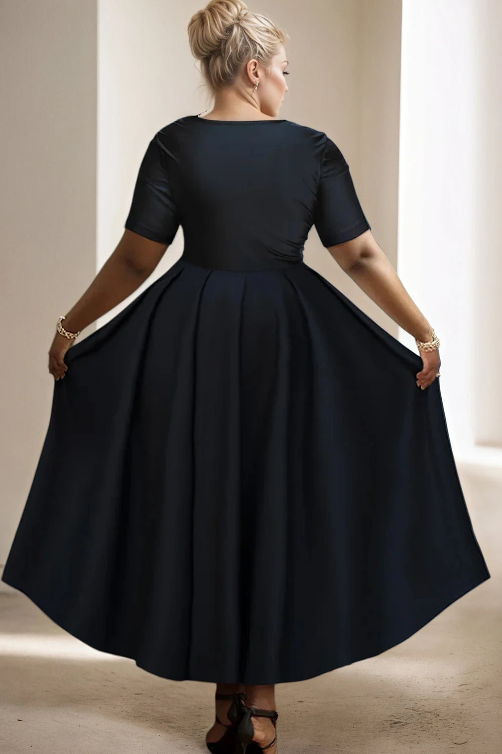 Women Plus Size Black Dress Short Sleeve Summer Casual Pleated A-Line Basic Long Dress Round Neck Fashion Evening Party Dresses