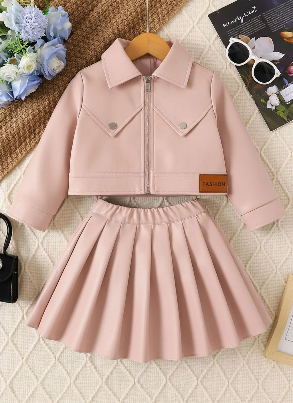 Children's Clothing for Girls, Spring and Autumn Stylish Pu Jacket and Versatile Short Skirt Two-Piece Set, New Fashion Street Style Cool Half Skirt, Easy to Clean, New Versatile Pu Leather Outfit