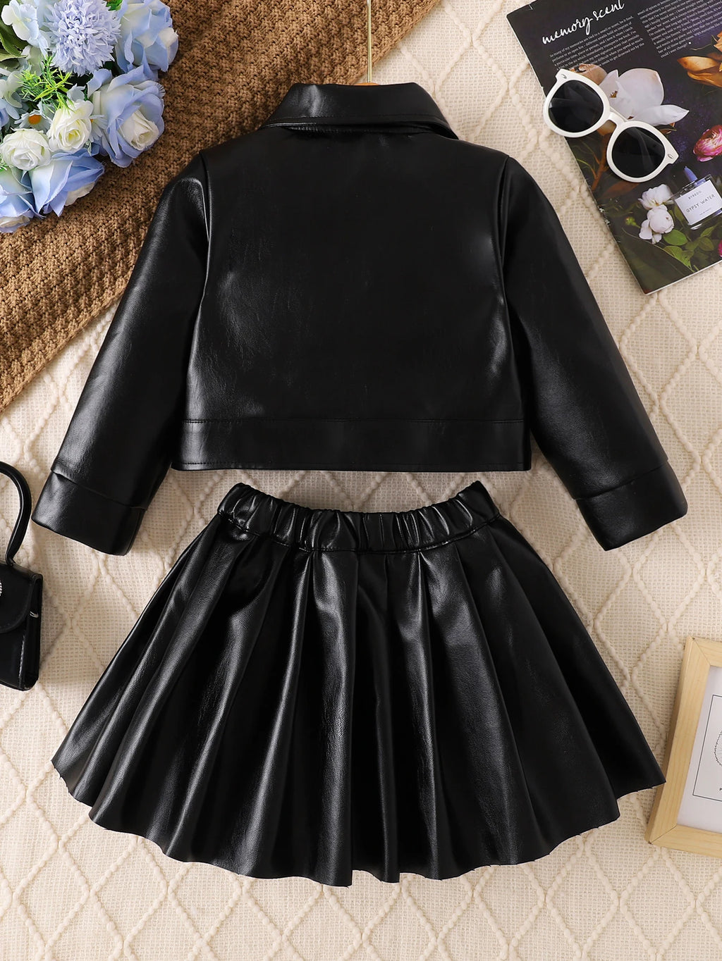 Children's Clothing for Girls, Spring and Autumn Stylish Pu Jacket and Versatile Short Skirt Two-Piece Set, New Fashion Street Style Cool Half Skirt, Easy to Clean, New Versatile Pu Leather Outfit