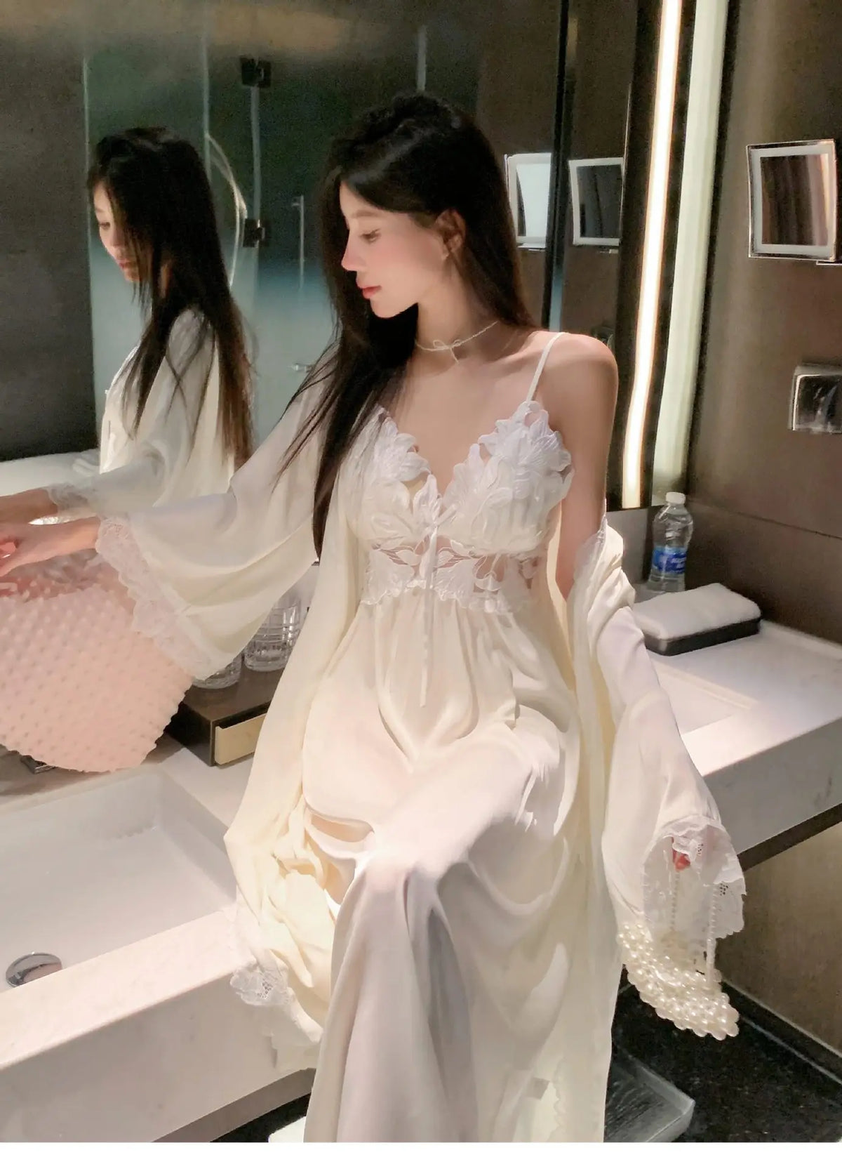 Tenue de nuit femme satinée – Nuisette ou ensemble robe