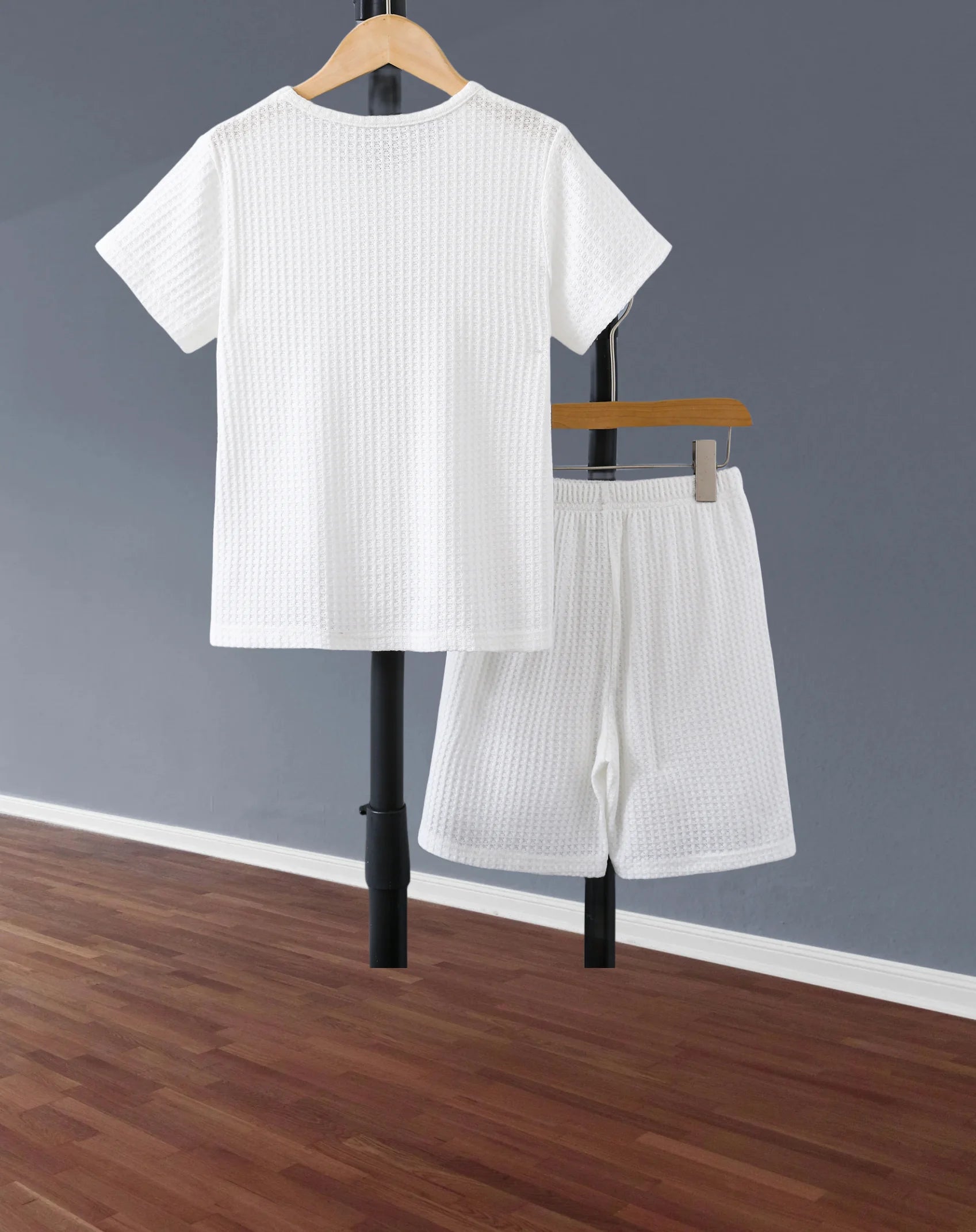 Stylish Boys'Outfit Set:Trendy Short Sleeve Shirt&Shorts with Unique Design for Big Kids-Perfect for Summer