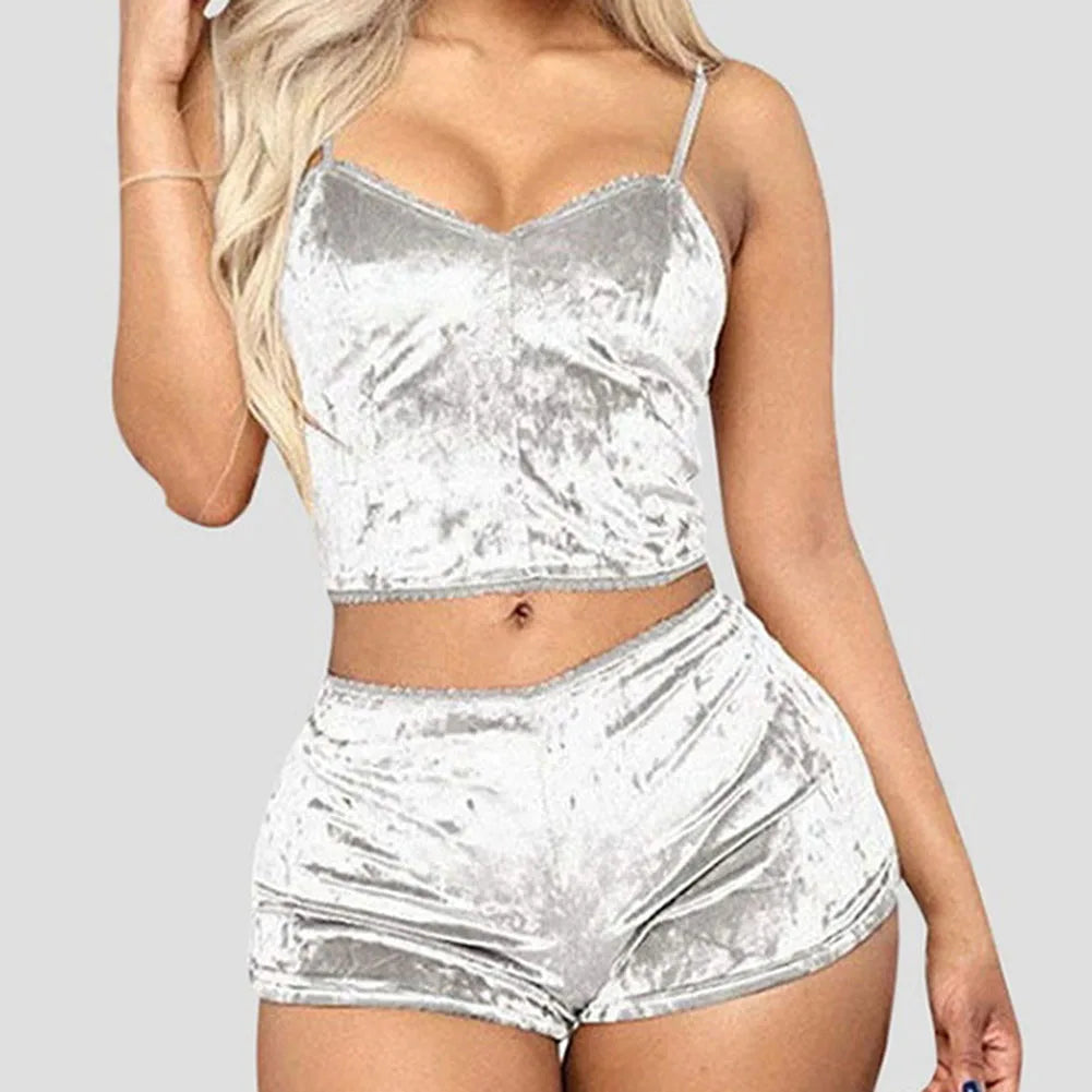 Women's Velvet Polyester Comfortable V-neck Underwear Setcamisole+shorts Pajamas Set Home Clothes Sleeveless Shorts