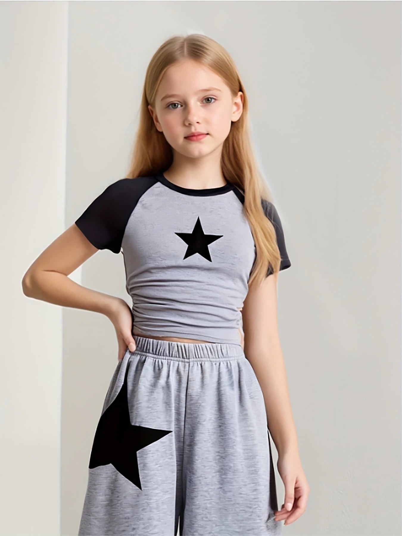 Trendy Items for Girls, Girls' Clothing, 2-Piece Girls' Outfit, Back-To-School Clothing, Star Pattern, Gray Wide-Leg Sweatpants, American Football, Volleyball, Thanksgiving, Halloween Outfits, Christmas Sweatpants, Suitable f