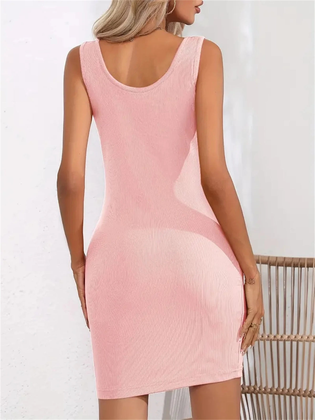 Fashion Solid U Neck Sleeveless  Flattering Bag Hip Bodycon Dress For Women Embracing Design Perfect for Casual & Party Style