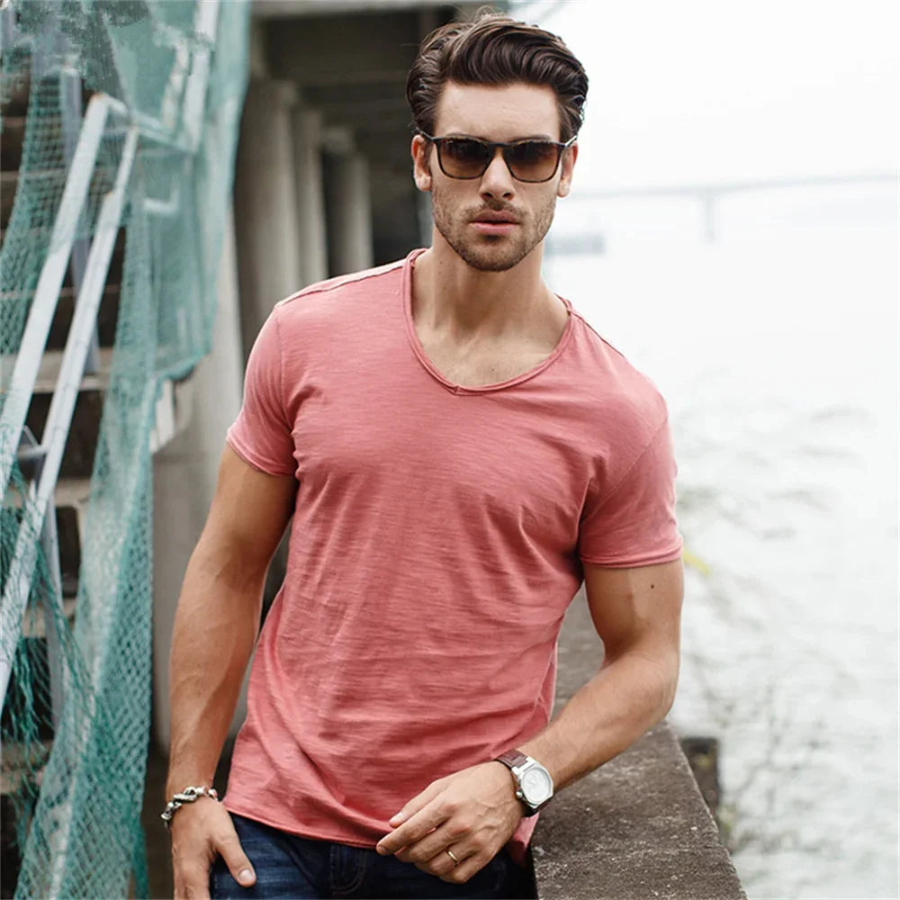 T-shirt homme en coton – Col V slim casual