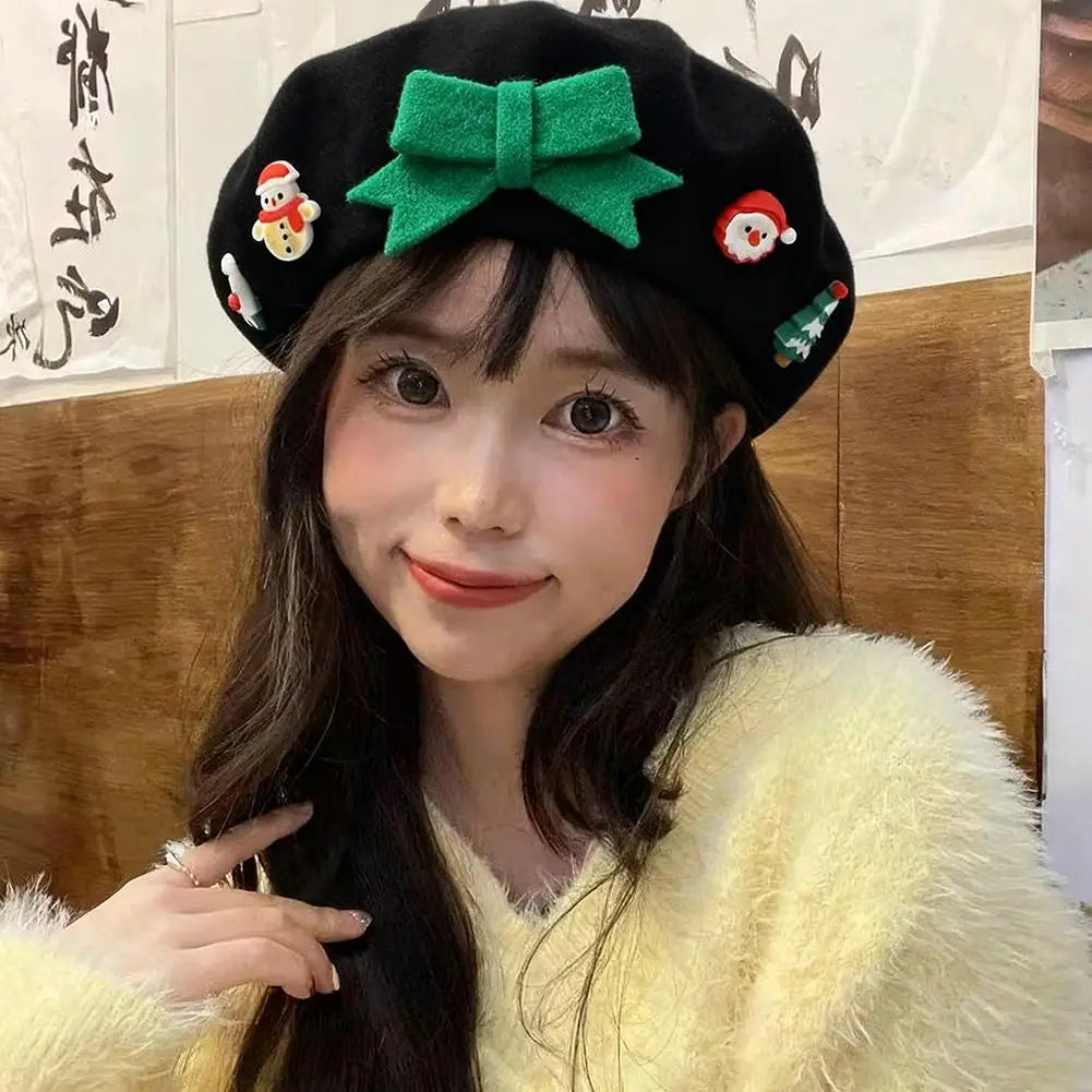 Fashion Christmas Beret Hat Red Green Sweet Christmas Beret Hat Wool Felt Dress Up Xmas Painter Hat New Year Gifts