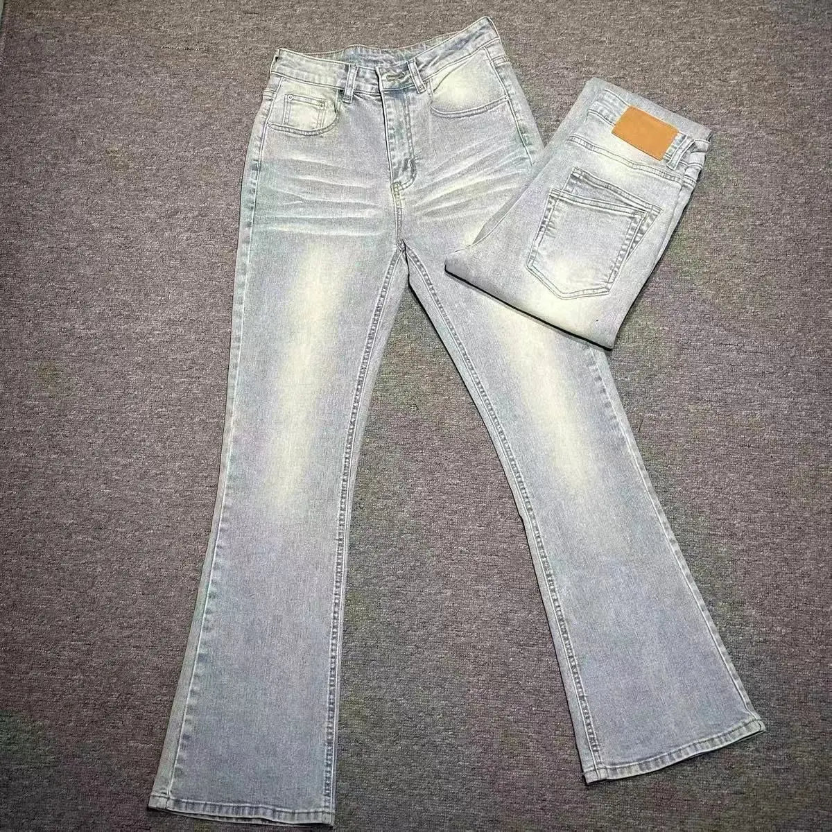 Jean homme bleu clair délavé – Coupe droite streetwear
