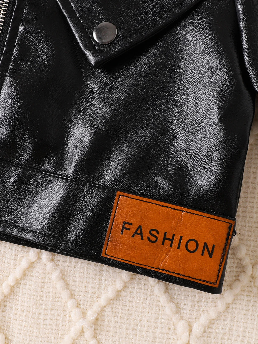 Children's Clothing for Girls, Spring and Autumn Stylish Pu Jacket and Versatile Short Skirt Two-Piece Set, New Fashion Street Style Cool Half Skirt, Easy to Clean, New Versatile Pu Leather Outfit