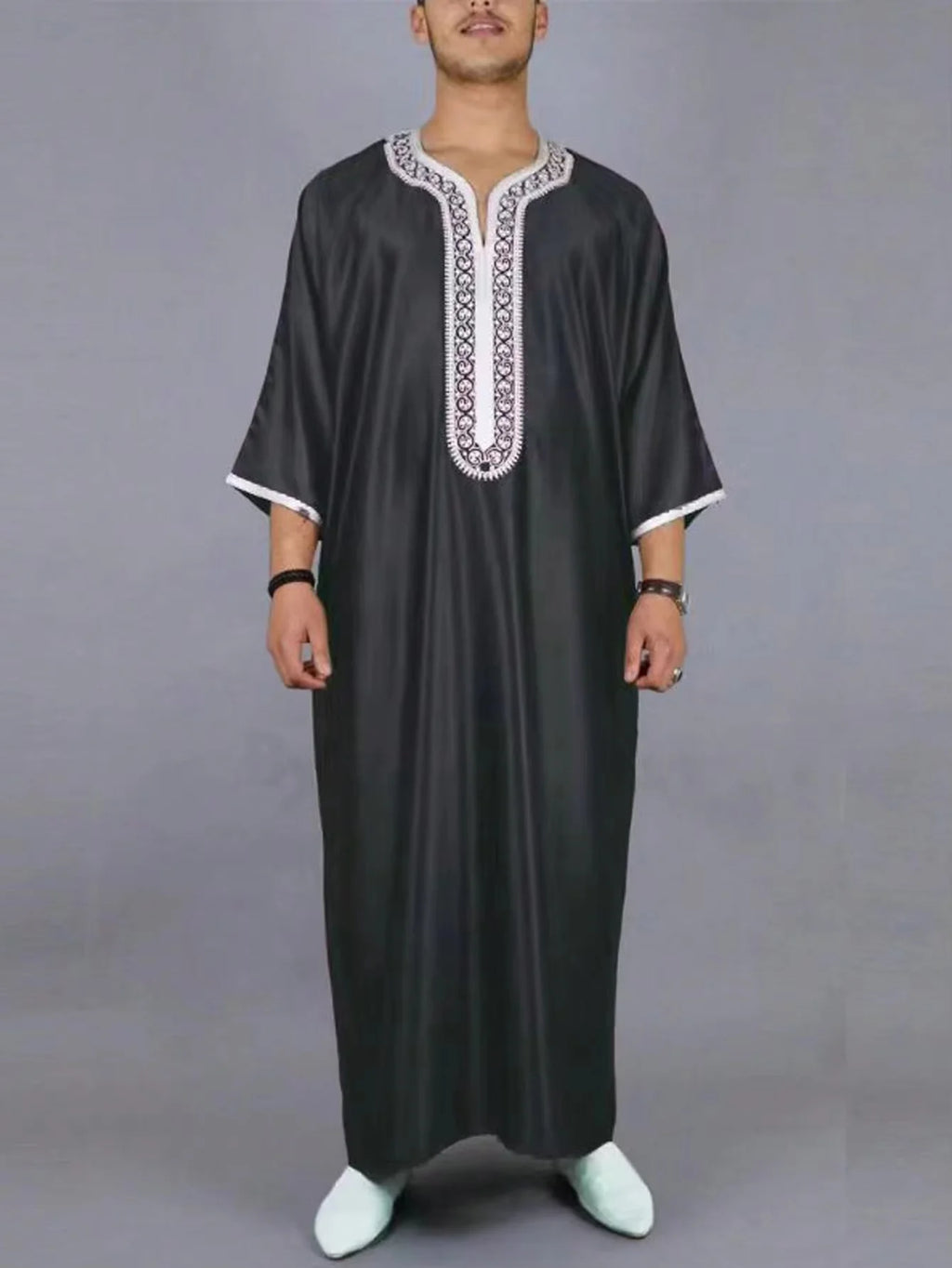 Moroccan ethnic style men's robe, Muslim Eid al Fitr formal attire, luxurious embroidered men's robe, exquisite design robe