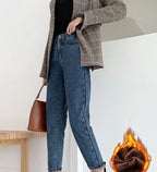 Velvet Thickened New Jeans Female Straight Pants Loose 2023 Winter Korean High-waisted Outside Wearing Warm Harun Pants