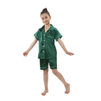 Pyjama enfant deux pièces – Effet satiné et détails contrastants
