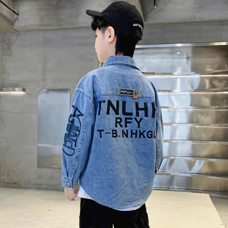 Chemise enfant en jean délavé – Manches longues et col rabattu