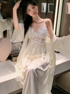 Tenue de nuit femme satinée – Nuisette ou ensemble robe
