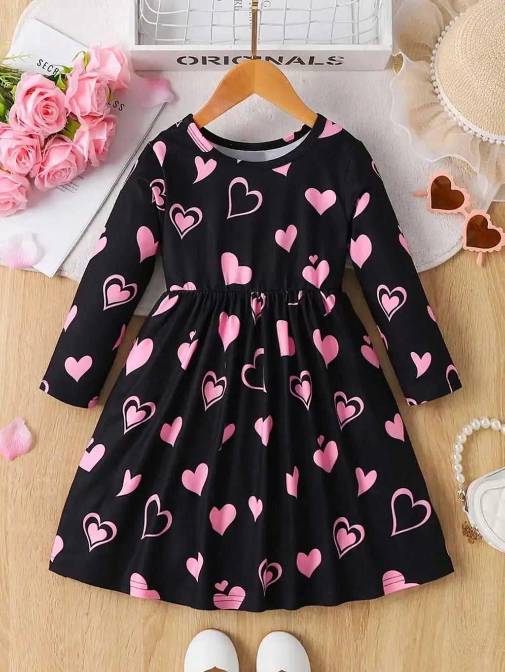 Children's clothing for girls, European and American fashion, comfortable, heart printed round neck long sleeved dress - Astra Wear astrawear.ca